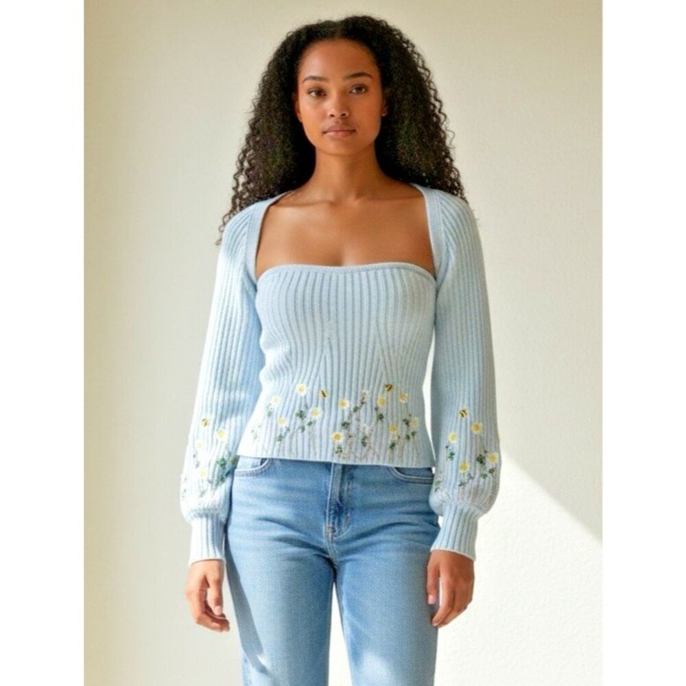 Francesca's NEW womens shrug + crop soft sweater set sz M coquette embroidered